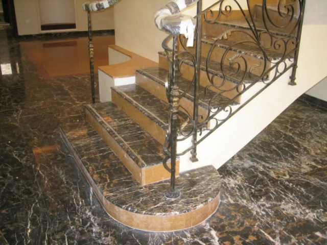 Royal Family Villa, Dubai, (2005). Client Abu Dhabi Royal Family. Design RG Concept Materials used: Rosa Aurora, Botticino, Yellow Gold, Black & Gold, Red Rubby, Indian Green, Roso Valencia, Safron Gold, Michaelangelo, Silk Onyx